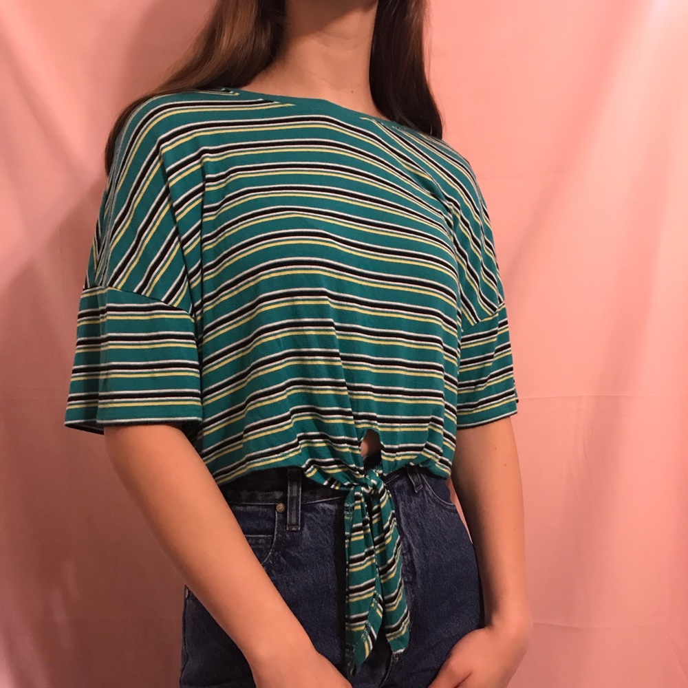 🦋5 for $30🦋 Women’s Striped Crop Top